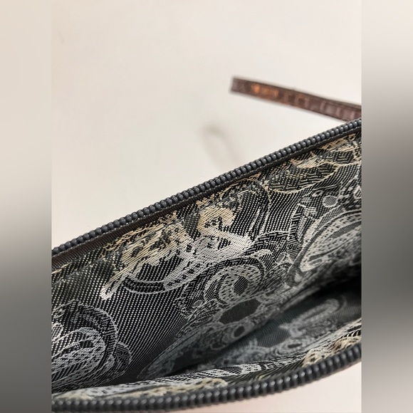 SHARIF faux leather wristlet - Picture 7 of 8